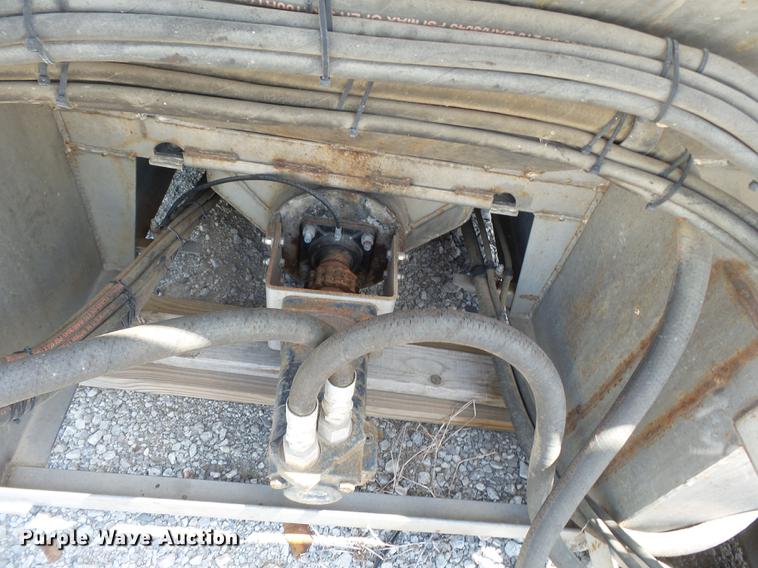 image for item DB7093 Adams 600T fertilizer tender bed