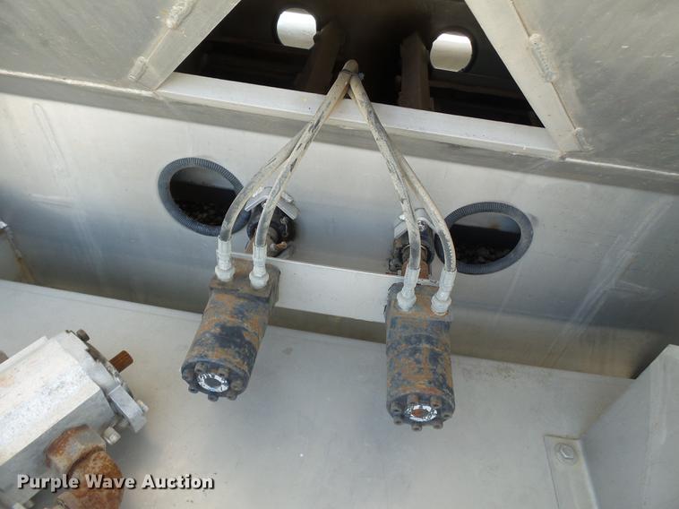 image for item DB7093 Adams 600T fertilizer tender bed