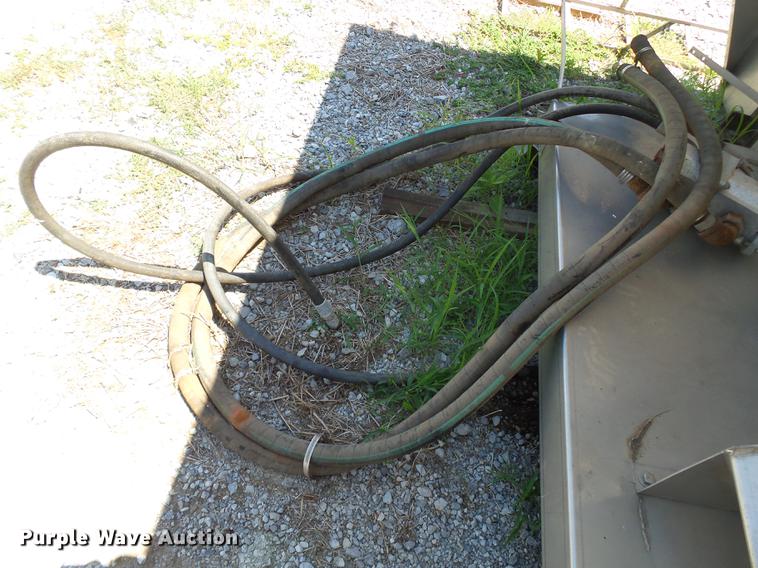 image for item DB7093 Adams 600T fertilizer tender bed