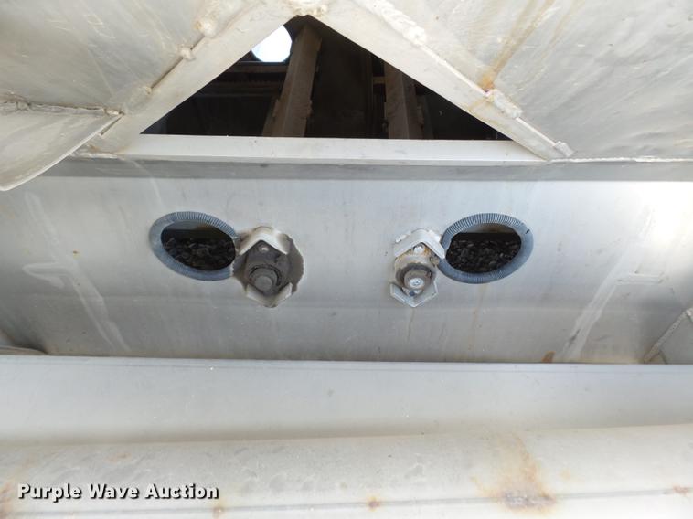 image for item DB7093 Adams 600T fertilizer tender bed