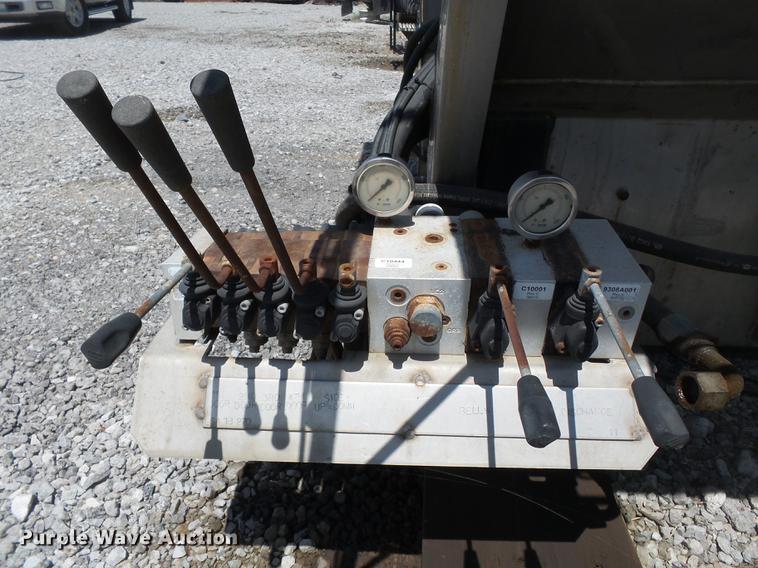 image for item DB7094 Adams 600T fertilizer tender bed