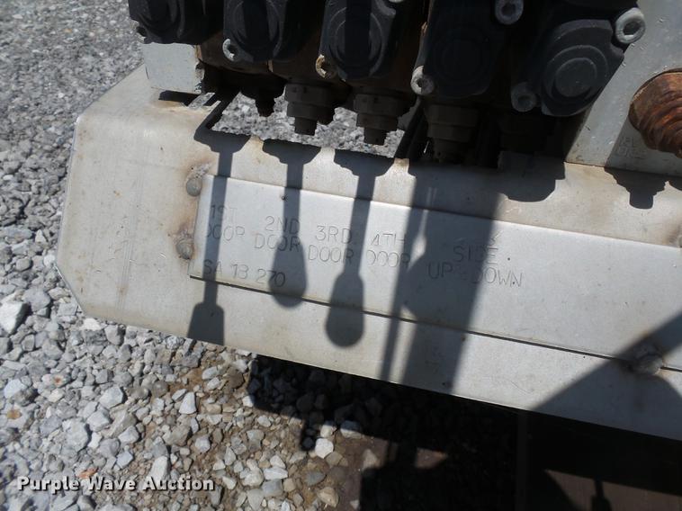 image for item DB7094 Adams 600T fertilizer tender bed