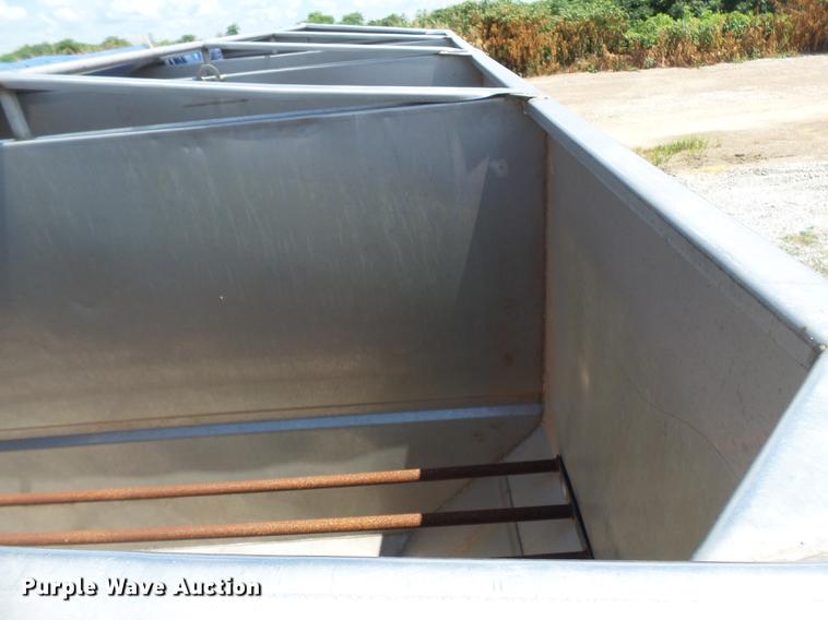 image for item DB7094 Adams 600T fertilizer tender bed