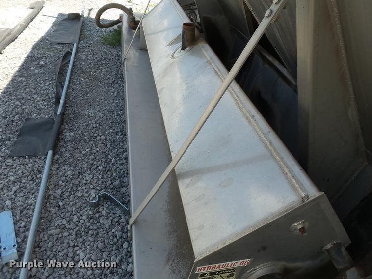 image for item DB7094 Adams 600T fertilizer tender bed