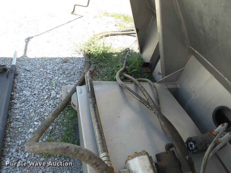 image for item DB7094 Adams 600T fertilizer tender bed