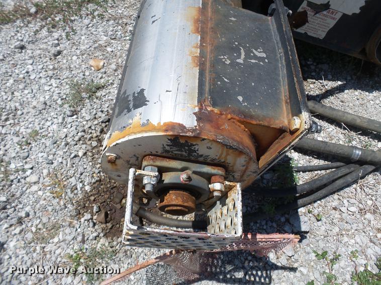 image for item DB7094 Adams 600T fertilizer tender bed