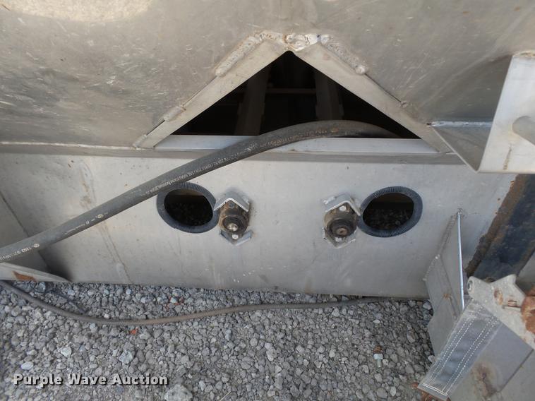 image for item DB7094 Adams 600T fertilizer tender bed