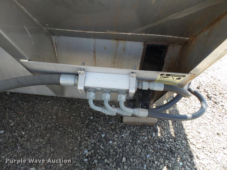 image for item DB7095 Adams 600T fertilizer tender bed