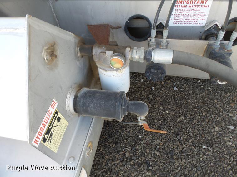 image for item DB7095 Adams 600T fertilizer tender bed