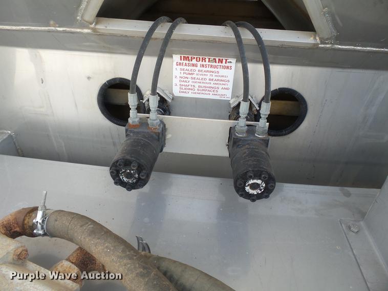 image for item DB7095 Adams 600T fertilizer tender bed