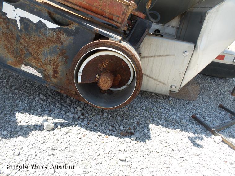 image for item DB7095 Adams 600T fertilizer tender bed