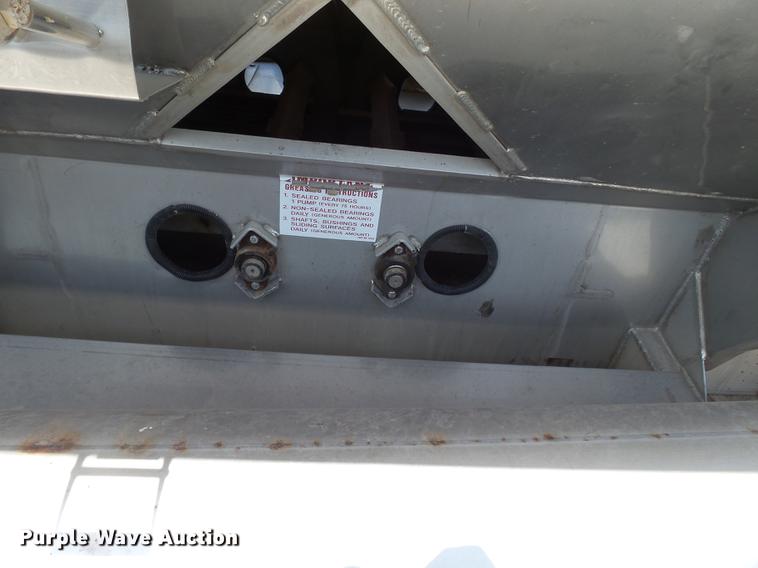 image for item DB7095 Adams 600T fertilizer tender bed