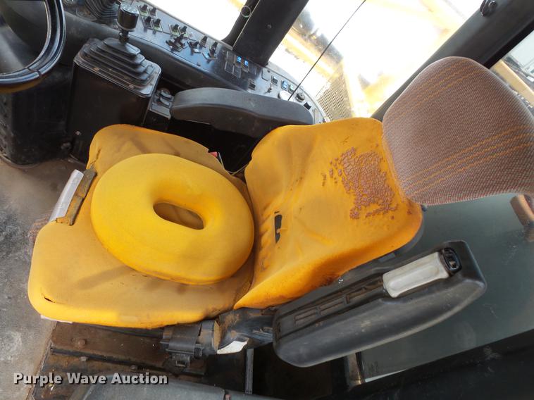 image for item DC1227 2002 Ag-Chem TerraGator 8104 sprayer