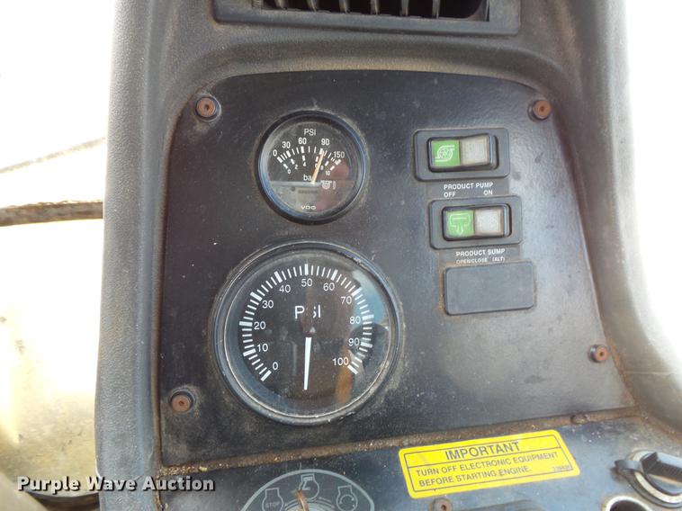 image for item DC1227 2002 Ag-Chem TerraGator 8104 sprayer