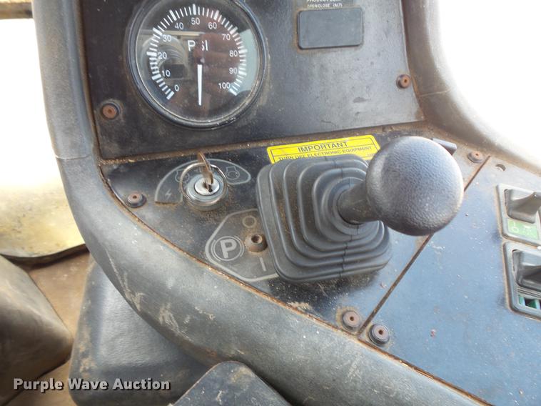 image for item DC1227 2002 Ag-Chem TerraGator 8104 sprayer