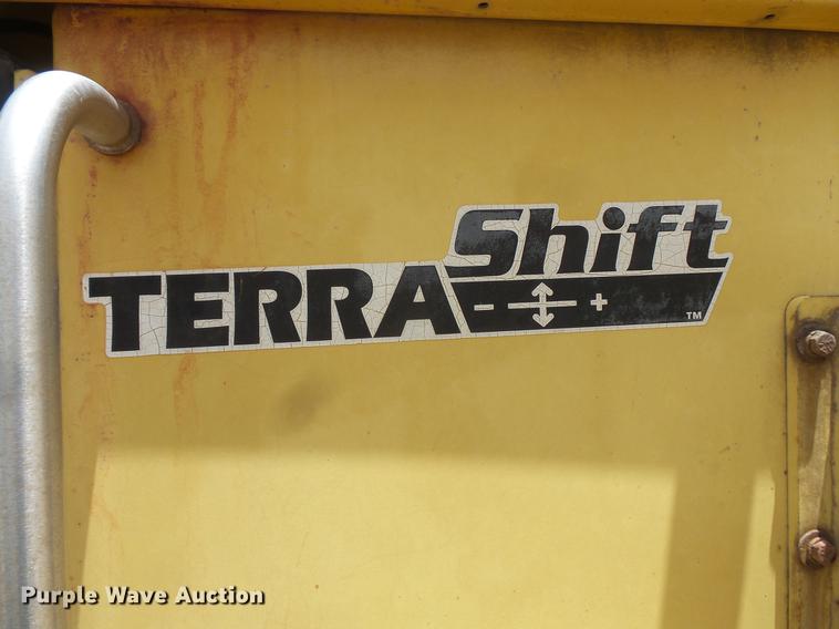 image for item DC1227 2002 Ag-Chem TerraGator 8104 sprayer