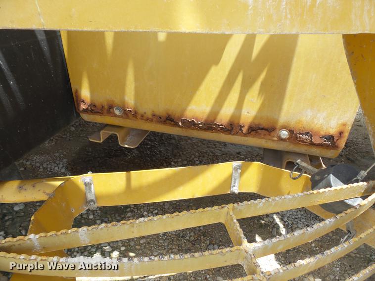 image for item DC1227 2002 Ag-Chem TerraGator 8104 sprayer