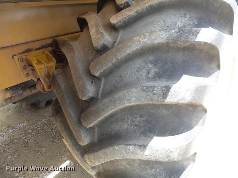 image for item DC1227 2002 Ag-Chem TerraGator 8104 sprayer