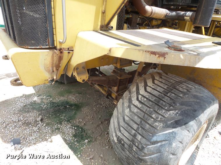 image for item DC1227 2002 Ag-Chem TerraGator 8104 sprayer