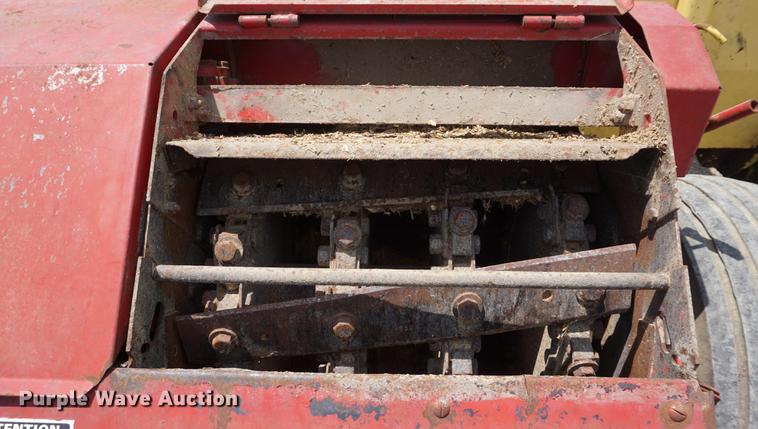 image for item DD7766 1982 New Holland 892 forage harvester