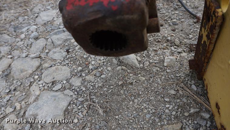 image for item DD7766 1982 New Holland 892 forage harvester