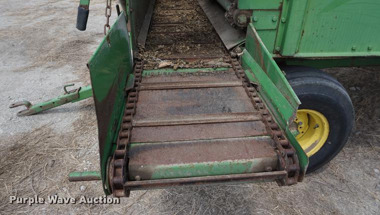 image for item DD7767 John Deere 716A silage wagon