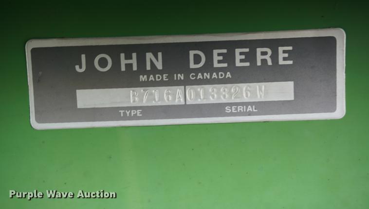 image for item DD7767 John Deere 716A silage wagon