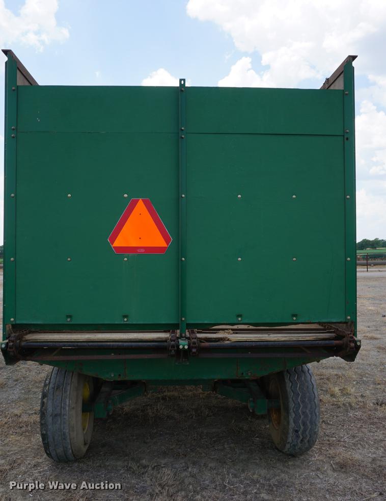 image for item DD7769 Badger BN950 feed wagon