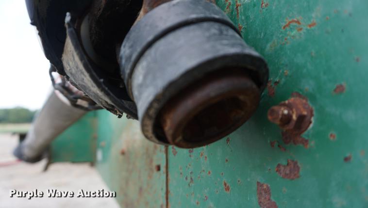 image for item DD7769 Badger BN950 feed wagon