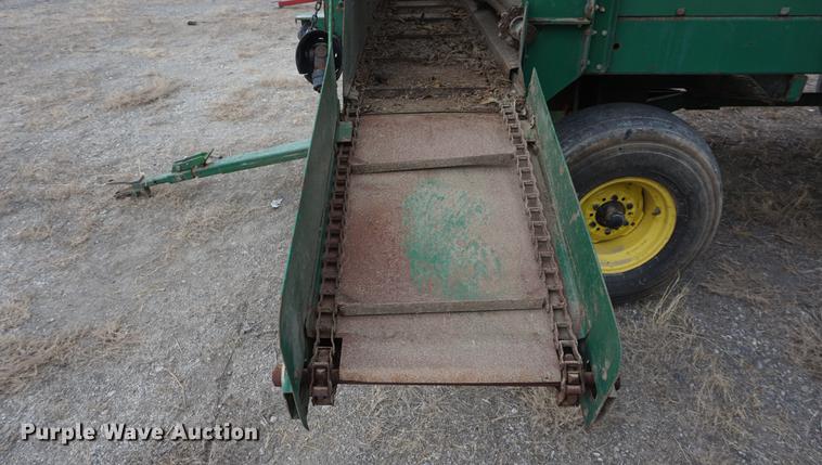 image for item DD7769 Badger BN950 feed wagon