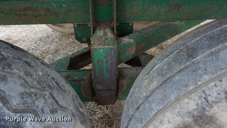 image for item DD7769 Badger BN950 feed wagon