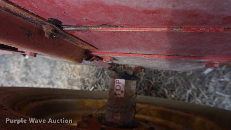 image for item DD7771 Schuler 175CM Cycle Mix feed wagon