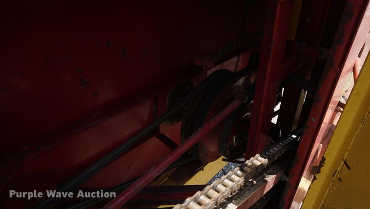 image for item DD7771 Schuler 175CM Cycle Mix feed wagon