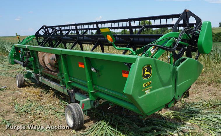 image for item DD7773 John Deere 625F flex head