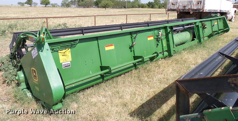 image for item DD8338 1999 John Deere 930R rigid platform head