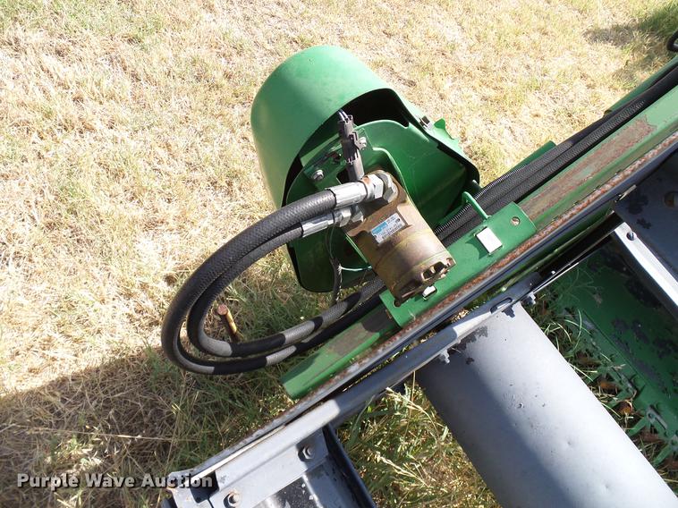 image for item DD8338 1999 John Deere 930R rigid platform head