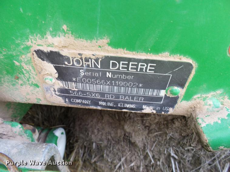 image for item DD8339 1997 John Deere 566 round baler