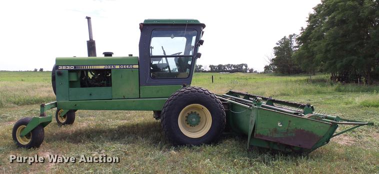 image for item DD8340 1994 John Deere 3830 windrower