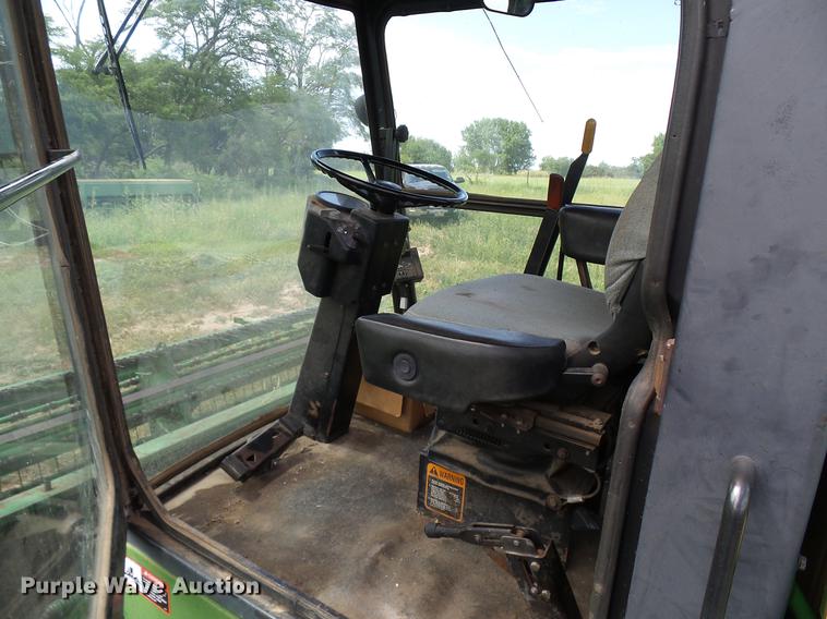 image for item DD8340 1994 John Deere 3830 windrower