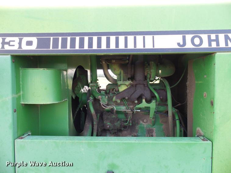 image for item DD8340 1994 John Deere 3830 windrower