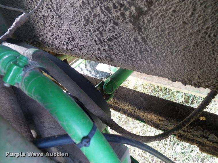 image for item DD8340 1994 John Deere 3830 windrower