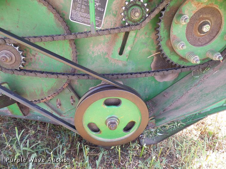 image for item DD8340 1994 John Deere 3830 windrower