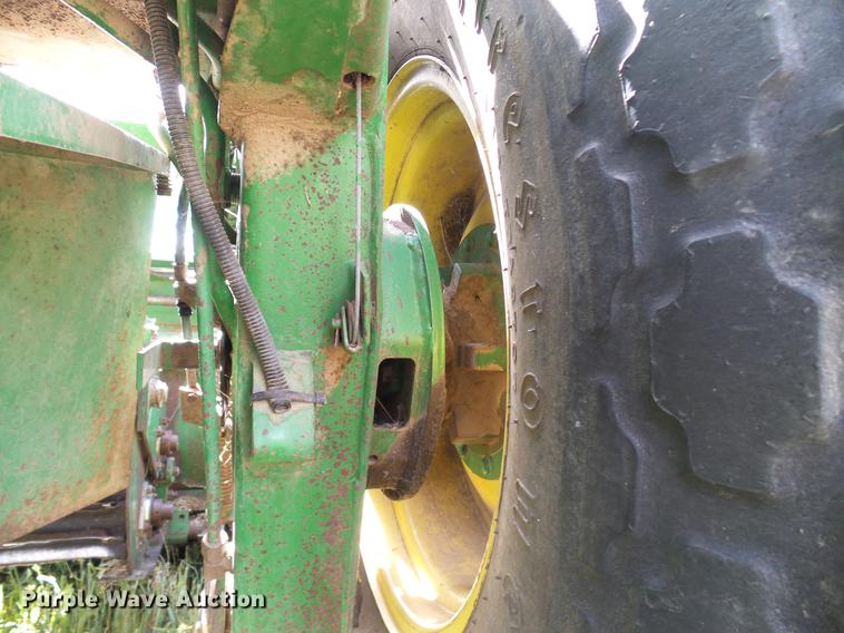 image for item DD8340 1994 John Deere 3830 windrower
