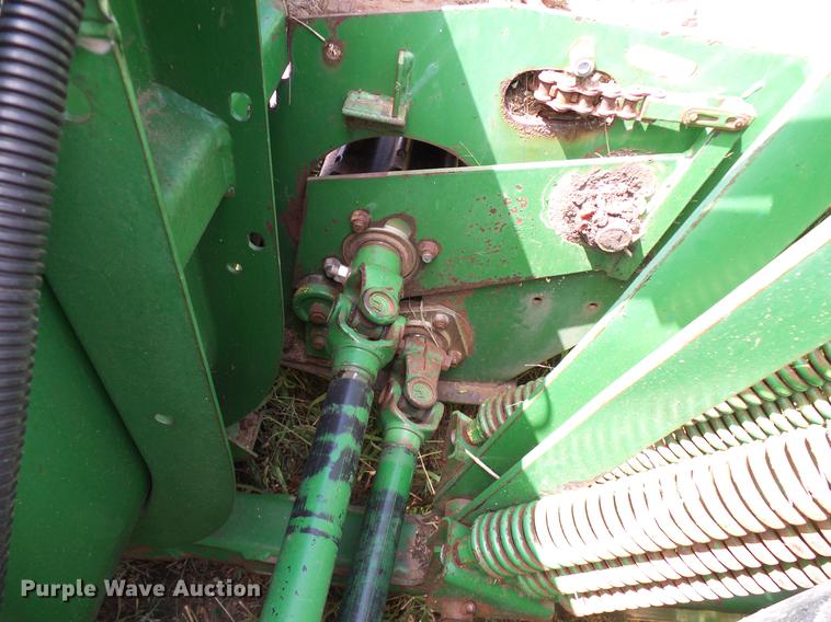 image for item DD8340 1994 John Deere 3830 windrower