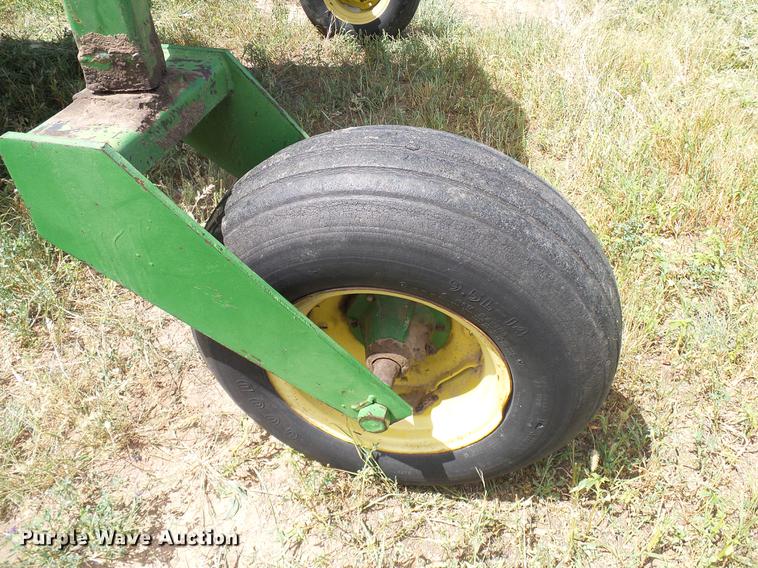 image for item DD8340 1994 John Deere 3830 windrower