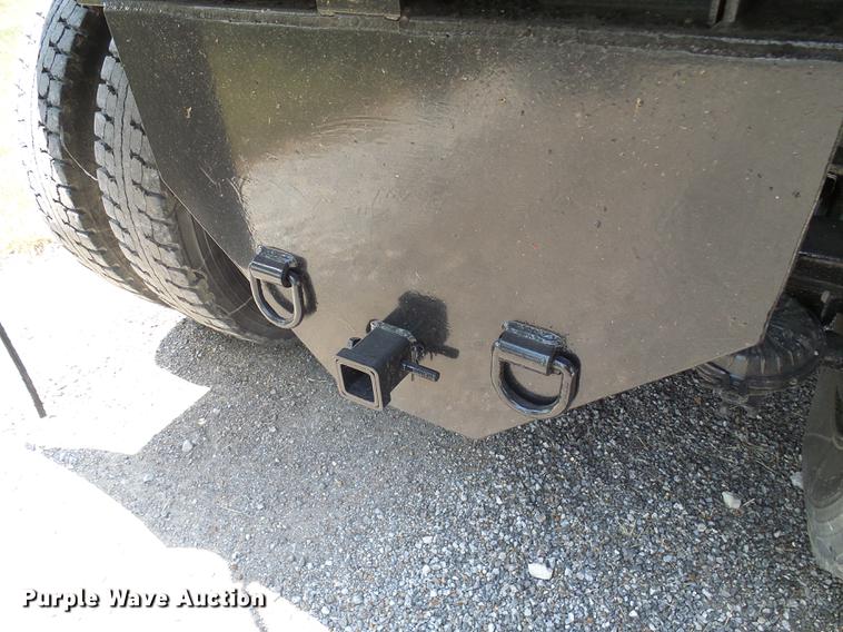 image for item DD8645 1988 International F1954 grain truck