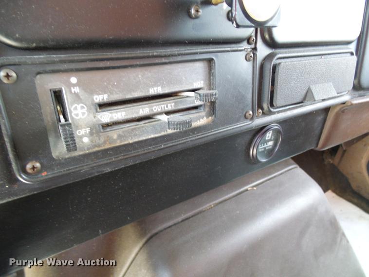 image for item DD8645 1988 International F1954 grain truck