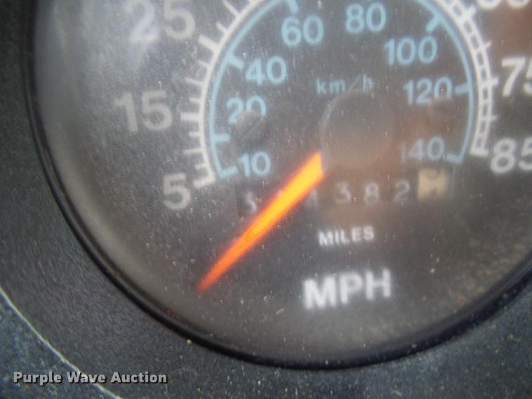 image for item DD8645 1988 International F1954 grain truck