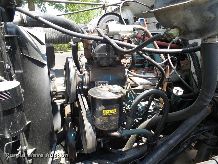 image for item DD8645 1988 International F1954 grain truck