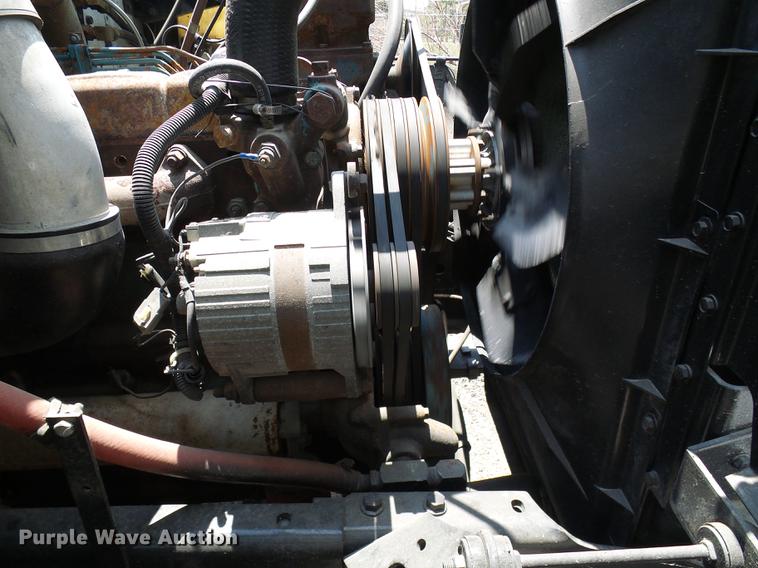 image for item DD8645 1988 International F1954 grain truck